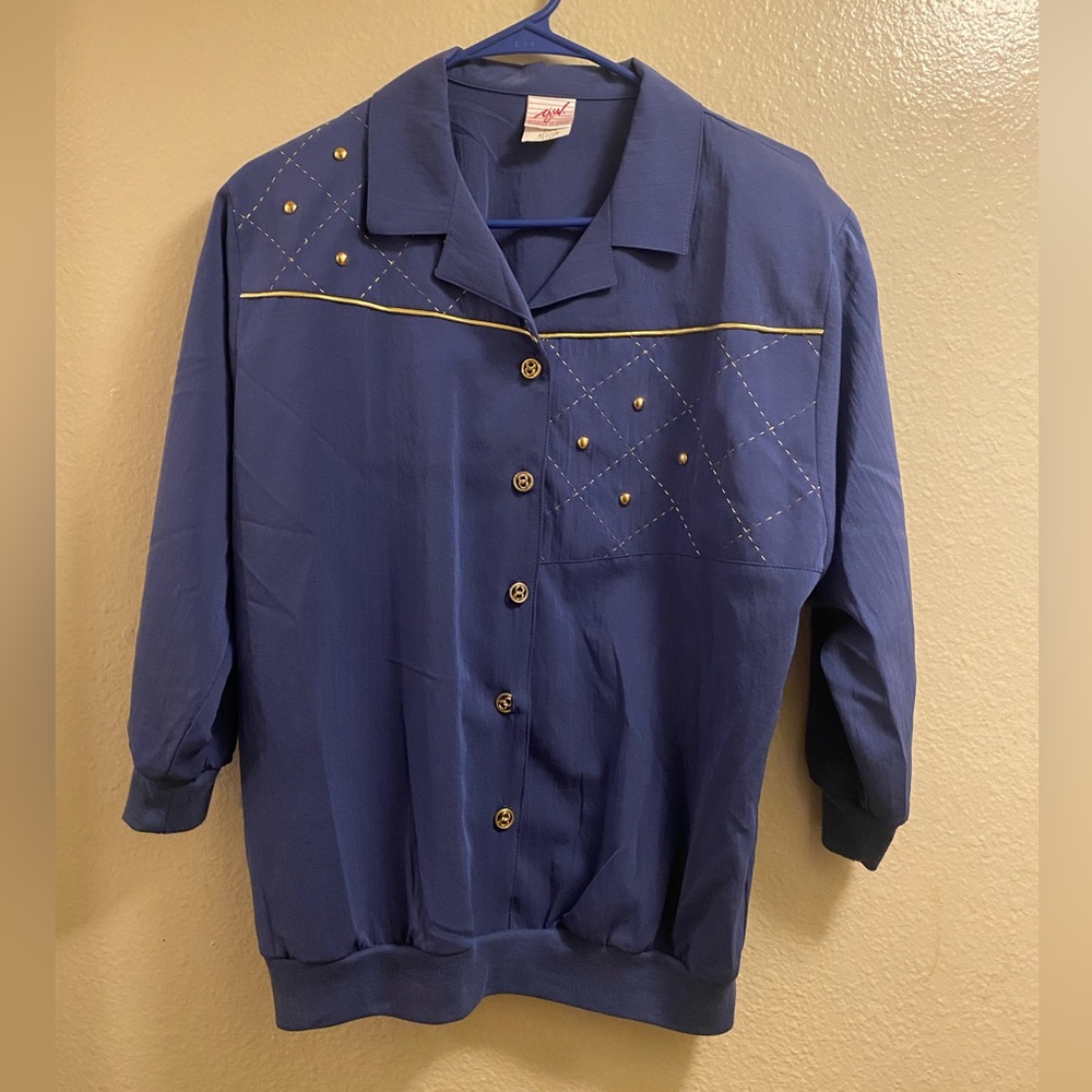 Women vintage tops size Medium (A6)
